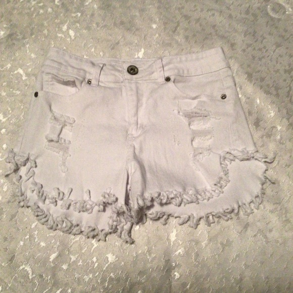 VIP Jeans Shorts - Picture 1 of 5